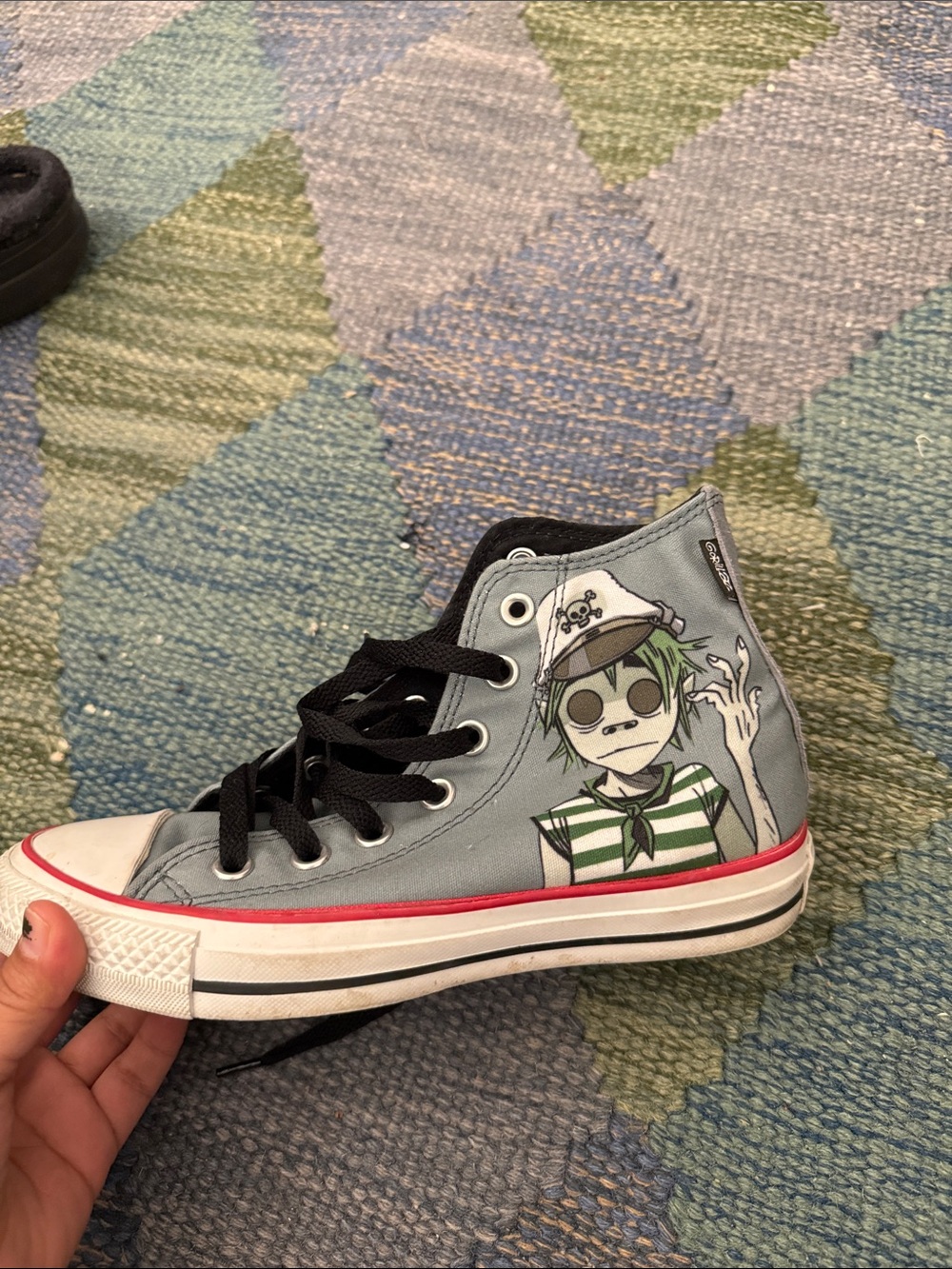 High-Top Kids Sneaker with Cartoon Graphic in Light Gray and Black